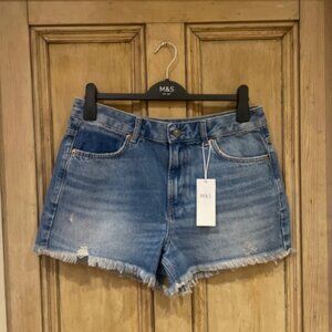 M&S Shorts size L